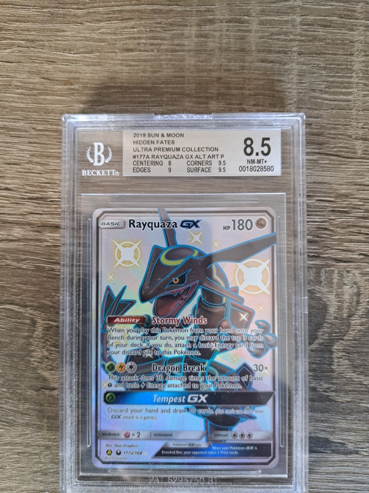 Rayquaza GX Alt Art PSA 8.5  - Hidden Fates Pokémon Kaart, Ophalen of Verzenden, Zo goed als nieuw, Losse kaart, Foil