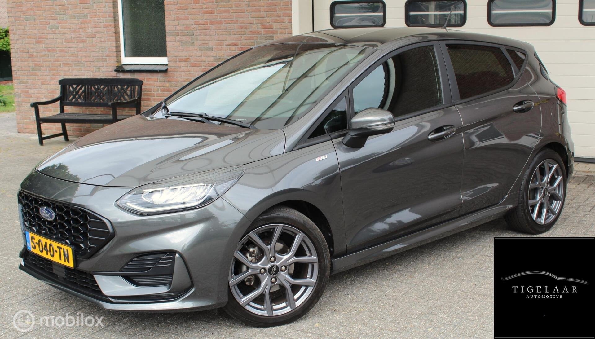 Ford Fiesta 1.0 ST-line 26dkm! Zeer netjes!, Voorwielaandrijving, Dealer onderhouden, Stof, Gebruikt