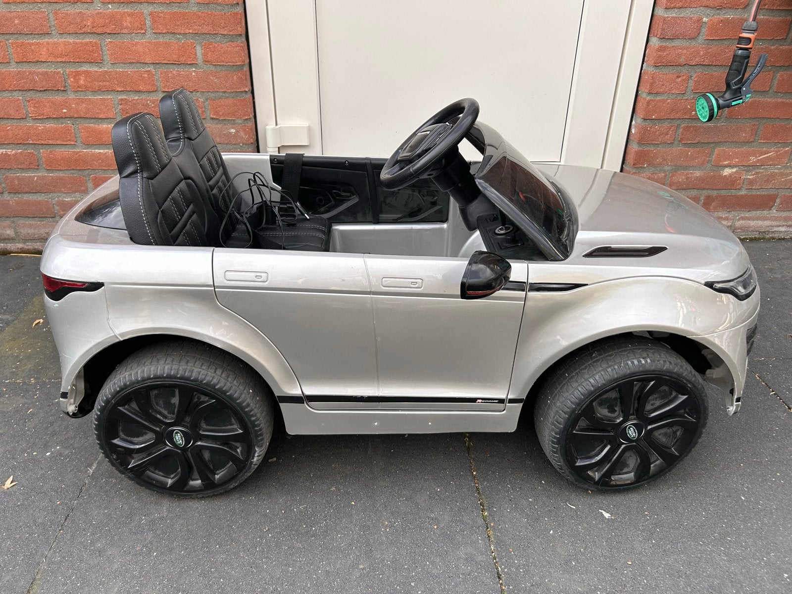 Range Rover elektrische kinderauto met afstandsbediening, Kinderen en Baby's, Ophalen, Gebruikt, Afstandsbediening
