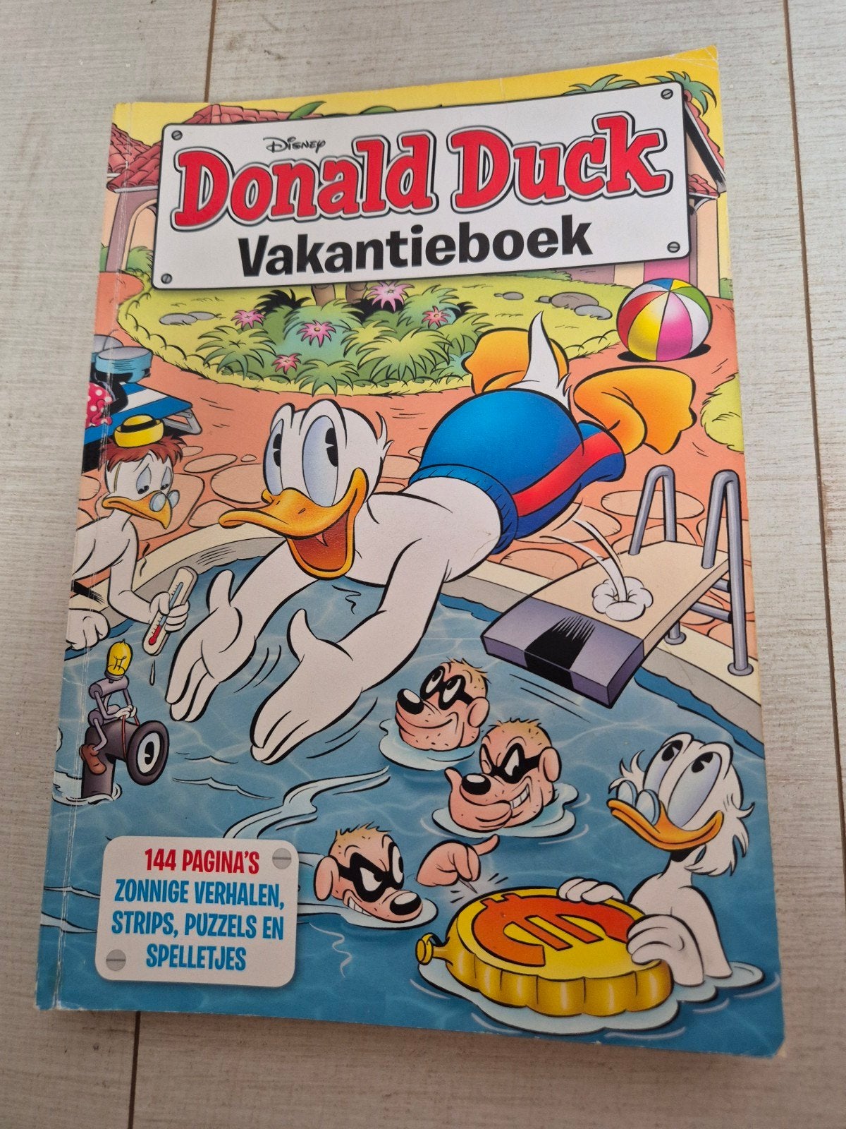Donald Duck vakantieboek, Eén stripboek, Ophalen, Zo goed als nieuw, Walt Disney  Donald duck