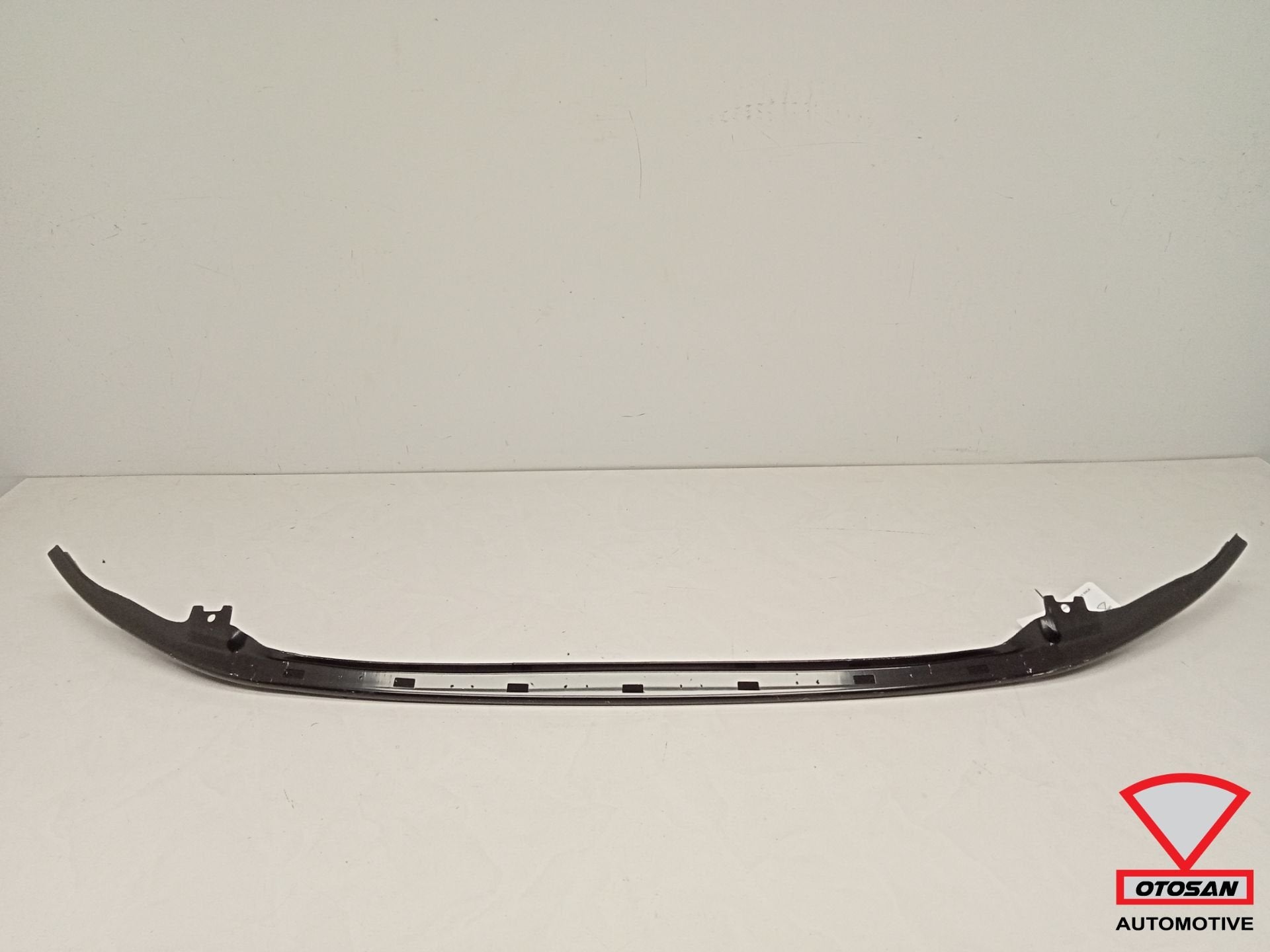 Vw golf 8 bumperbalk onder onderste balk