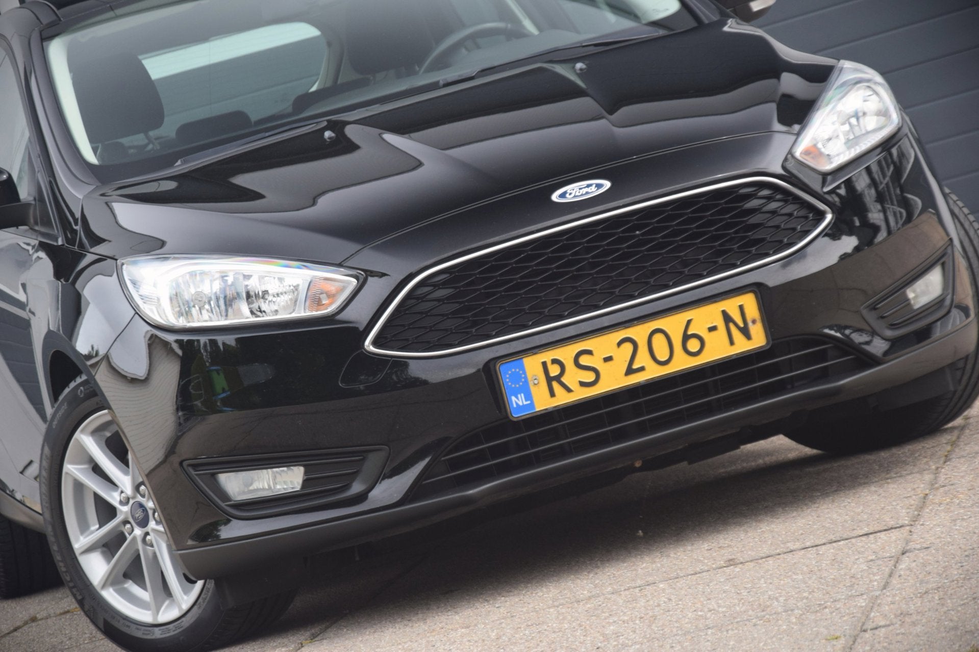 Ford Focus 1.0 Lease Edition /APPLE CARPLAY/CRUISE CONTROL, Auto's, Gebruikt, 635 kg, Zwart, Bedrijf