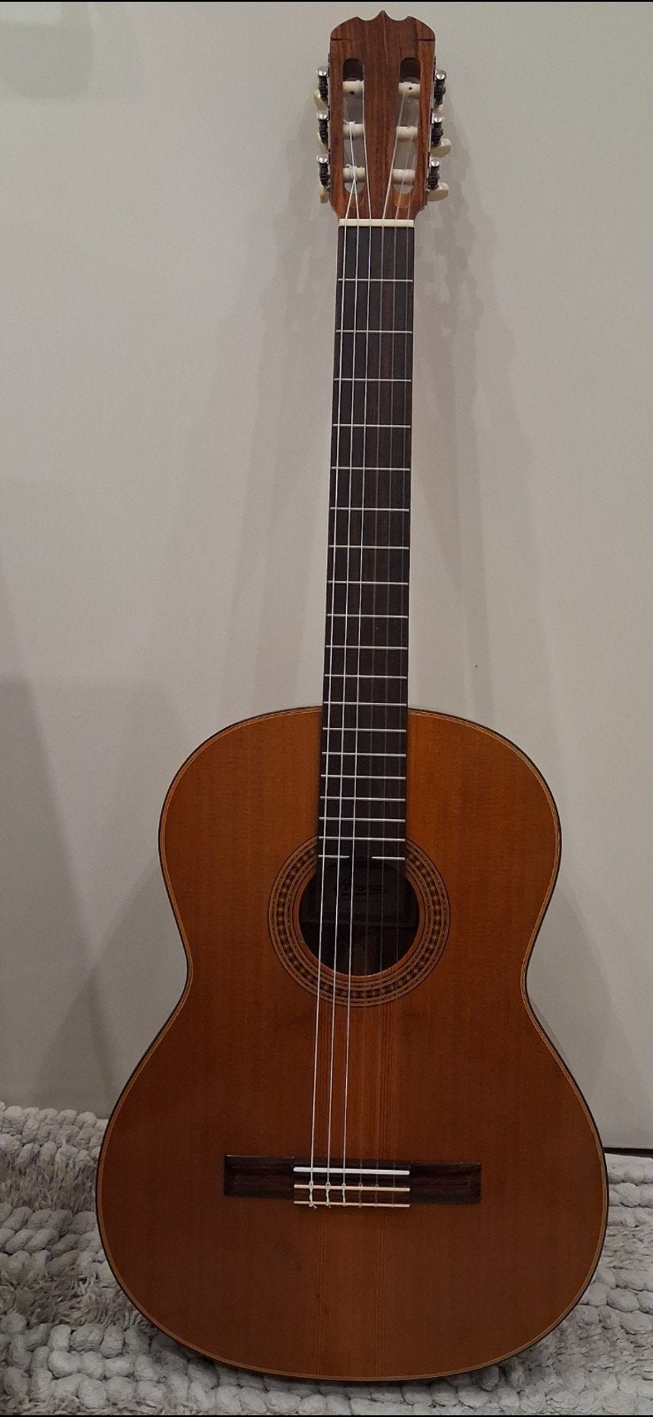 Foto 2 van Vintage Japanse Avora A550 klassieke gitaar 1970 topstaat.