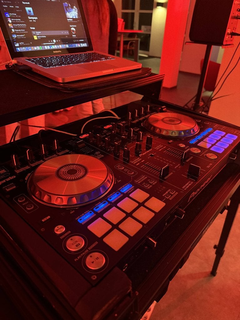 Pioneer DDJ-SR + Odyssey Flightcase + Innox DJ-standaard, Ophalen, Gebruikt, Dj-set, Pioneer
