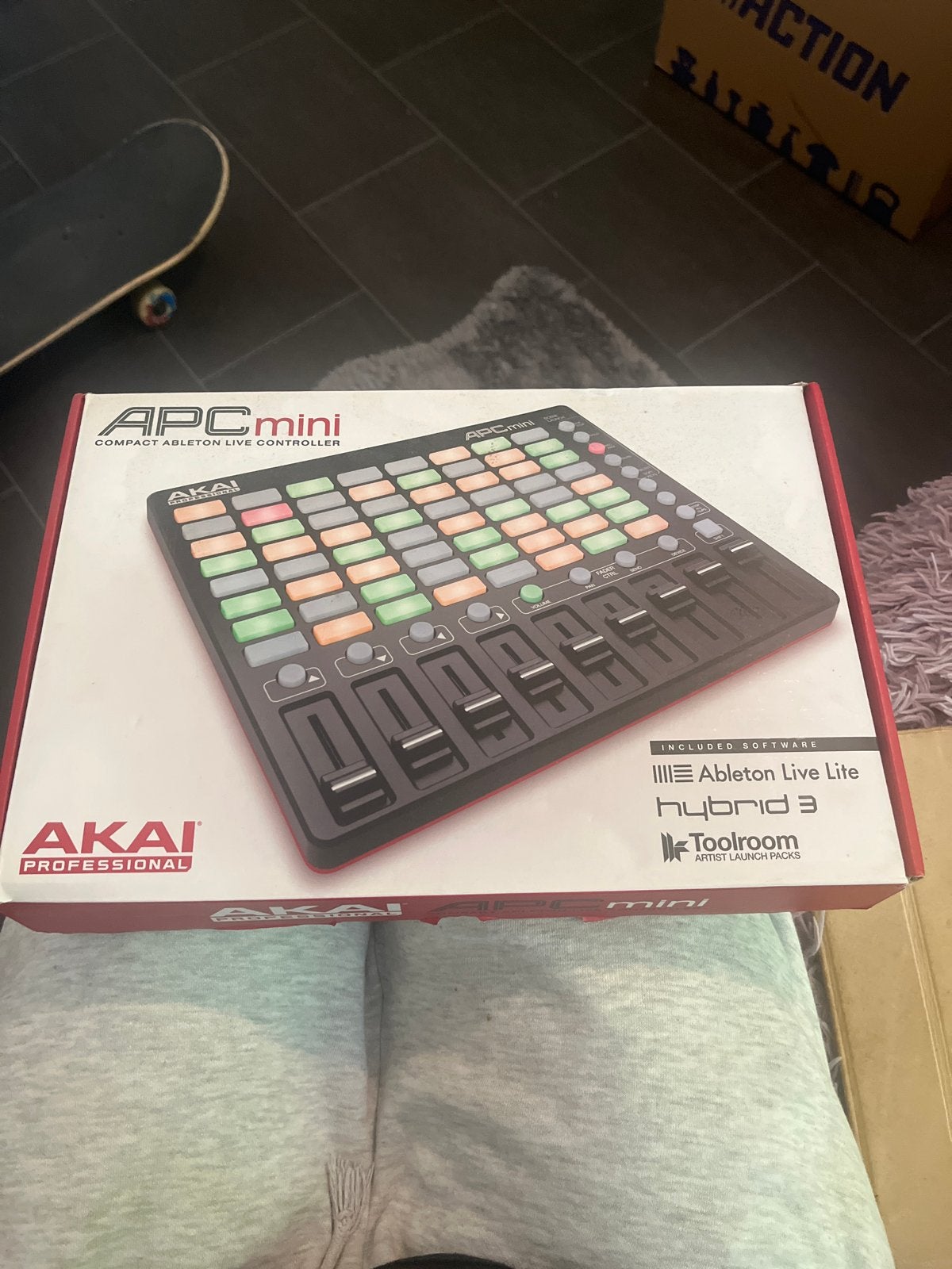 Akai APC mini Compact Ableton Live Controller, Muziek en Instrumenten, Overige merken, Zo goed als nieuw, Met midi-aansluiting