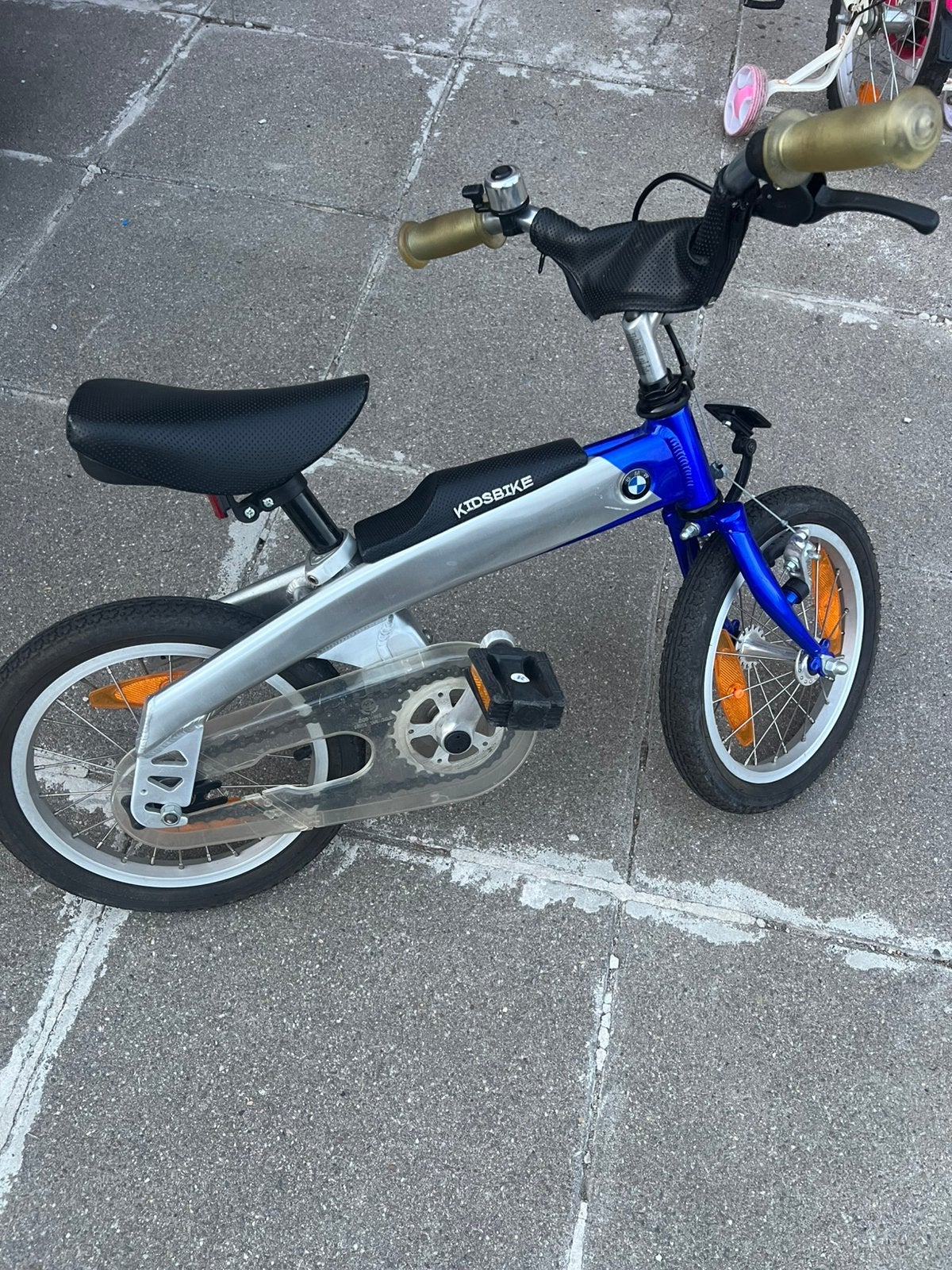 BMW. Kidsbike, Fietsen en Brommers, Fietsen | Kinderfietsjes, Ophalen, Zo goed als nieuw, Minder dan 16 inch