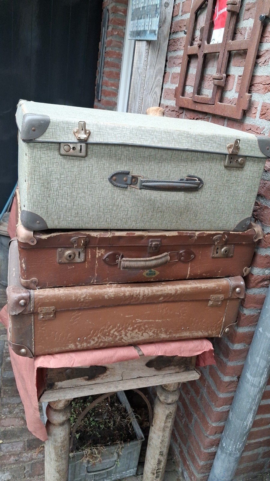 Oude koffers, Ophalen