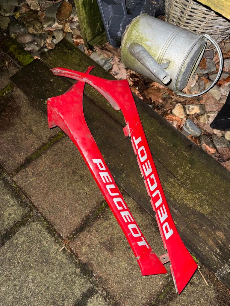 Onder Zij Kap Peugeot Rapido Rood, Ophalen of Verzenden, Gebruikt, Kap, Peugeot