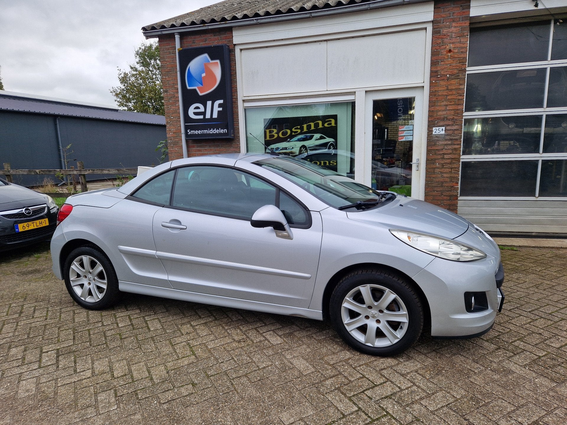 Peugeot 207 Cabriolet 1.6-16V ''Première'' 120 PK ! - Clima, Auto's, Voorwielaandrijving, Euro 5, Gebruikt, 4 cilinders