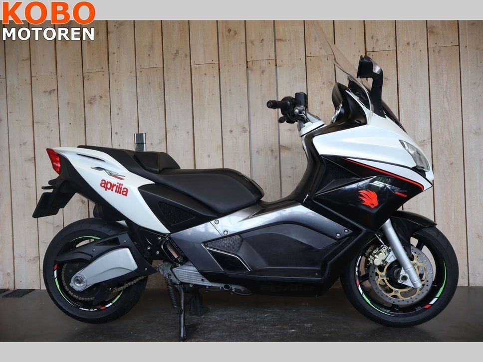 Aprilia SRV 850 (bj 2012), Motorrijbewijs A, Bedrijf, Meer dan 35 kW, APRILIA