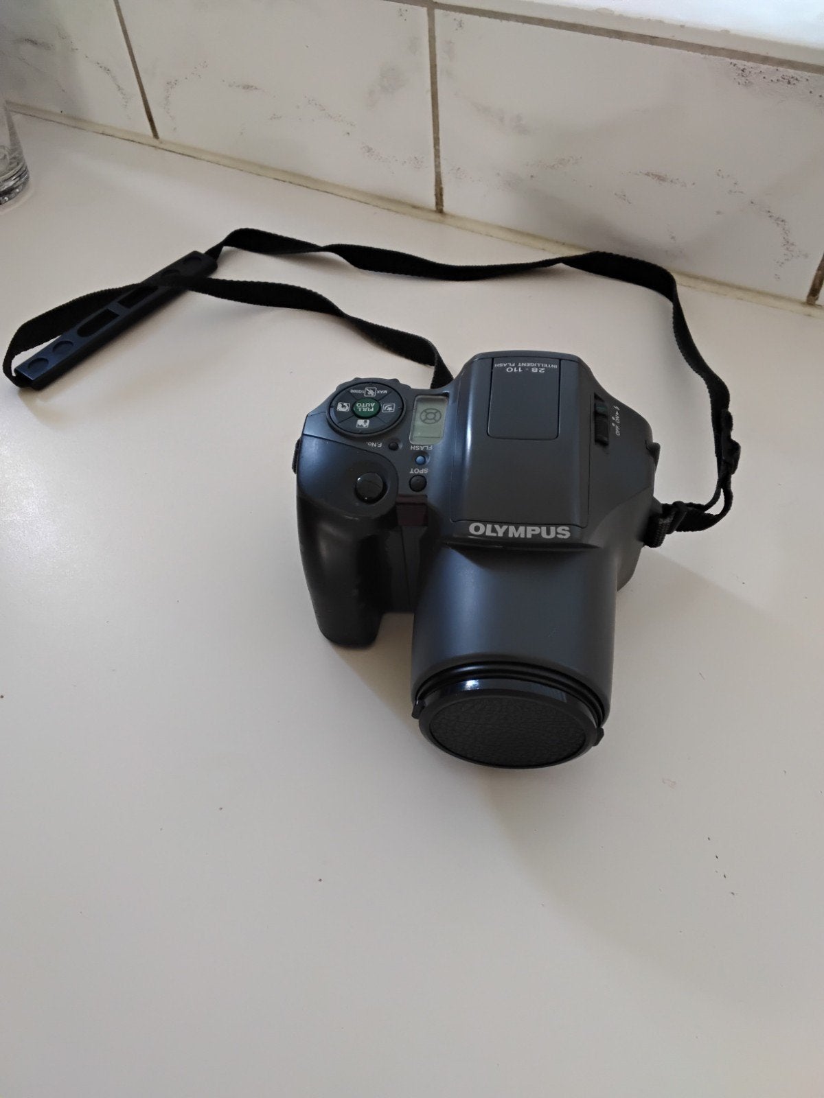 Olympus 28-110 Intelligent Flash camera, Ophalen of Verzenden