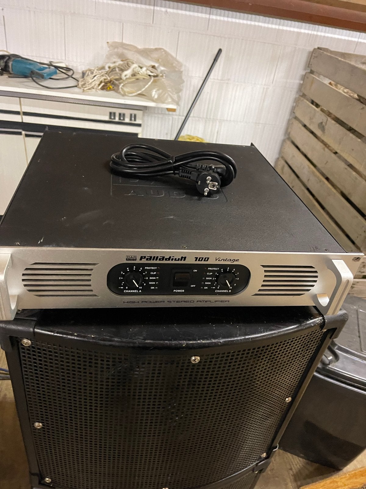 Palladium Vintage 700 High Power Stereo Versterker, Overige merken, Gebruikt, Ophalen of Verzenden, 120 watt of meer