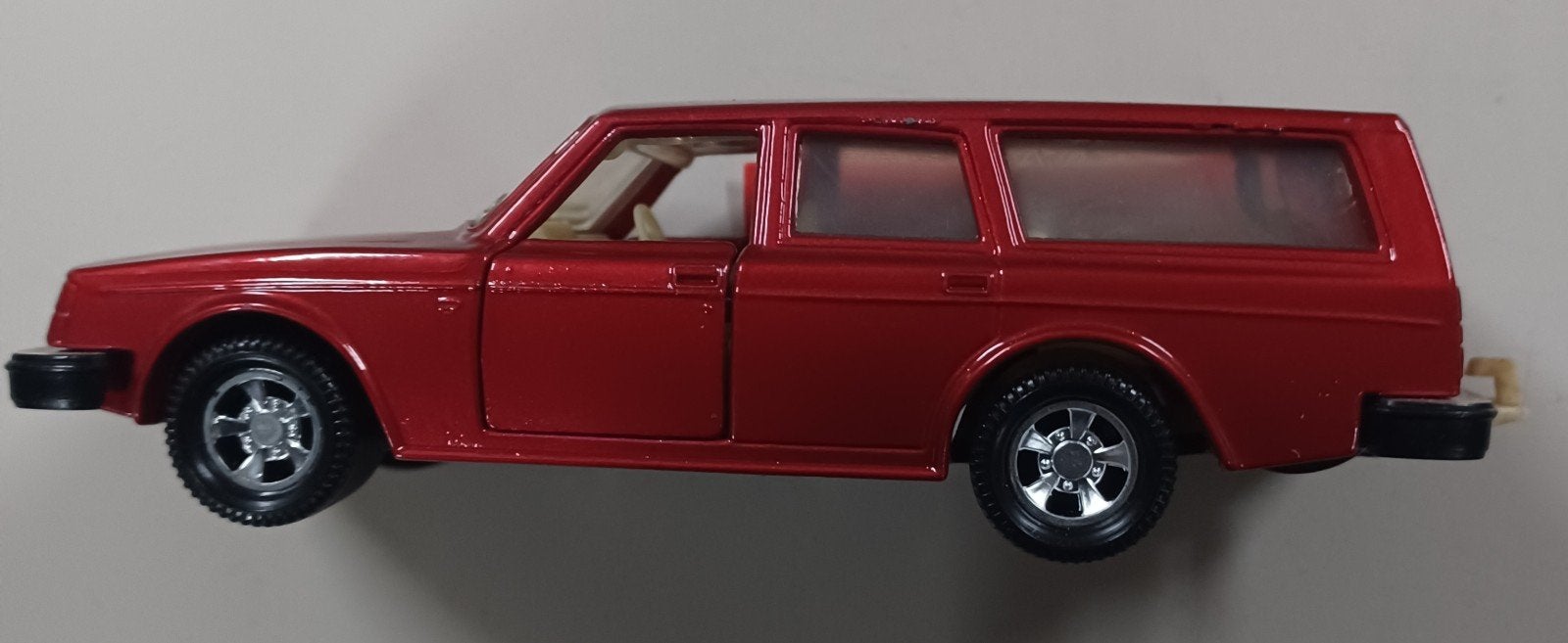 Matchbox Superkings K74 Volvo 245 Rood metallic. Nieuwstaat, Ophalen of Verzenden, Nieuw, Auto, Matchbox