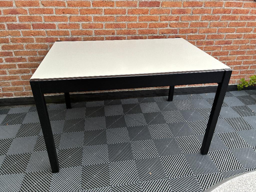 Pastoe tafel uit de jaren ’60-‘70., Huis en Inrichting, Tafels | Eettafels, 100 tot 150 cm, Vintage, Zo goed als nieuw, Overige houtsoorten