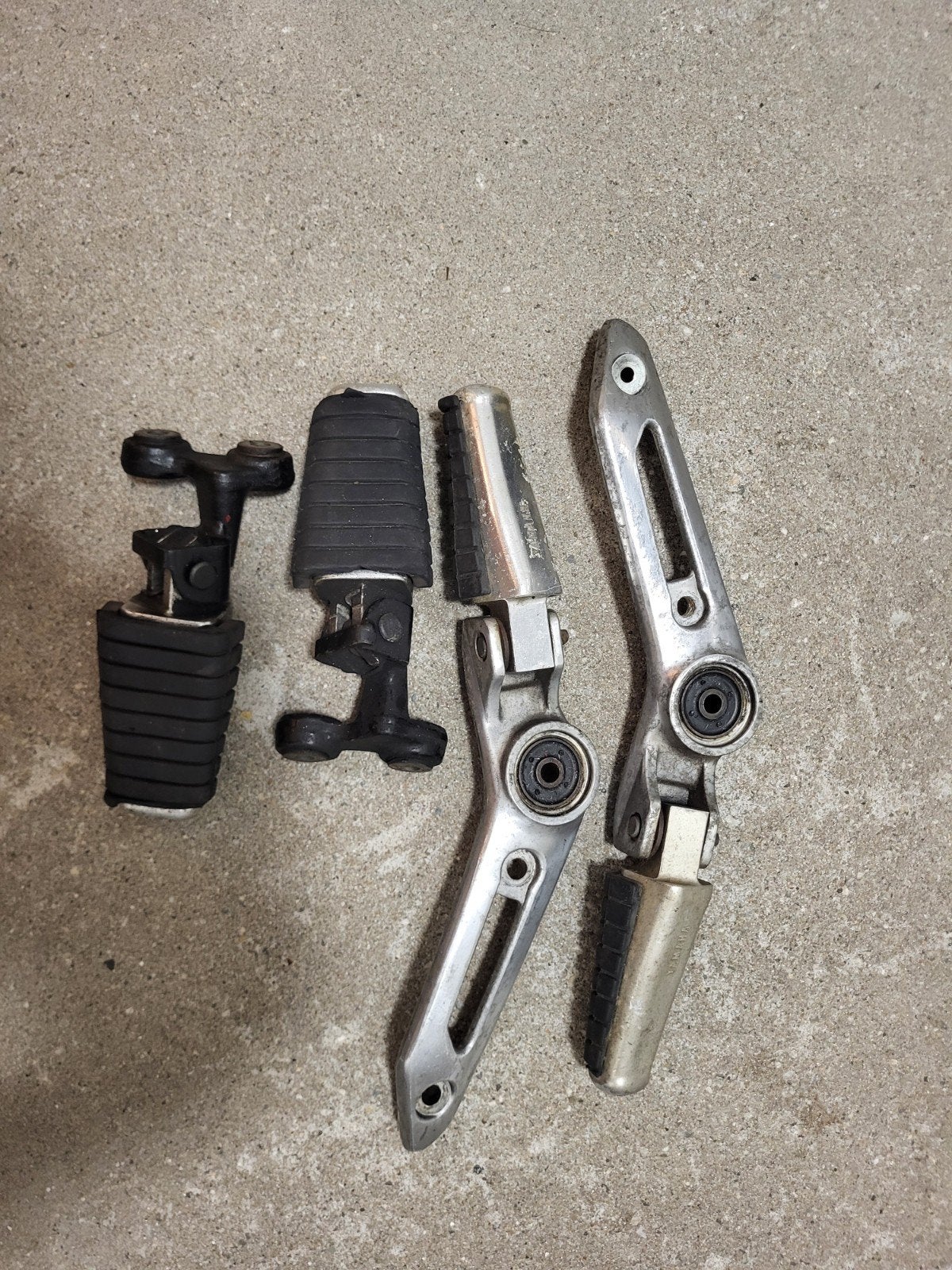 voor en duo  voetsteunen, Motoren, Ophalen of Verzenden, Marcel scooters, M.overkleeft1968@outlook.com, 3201vl