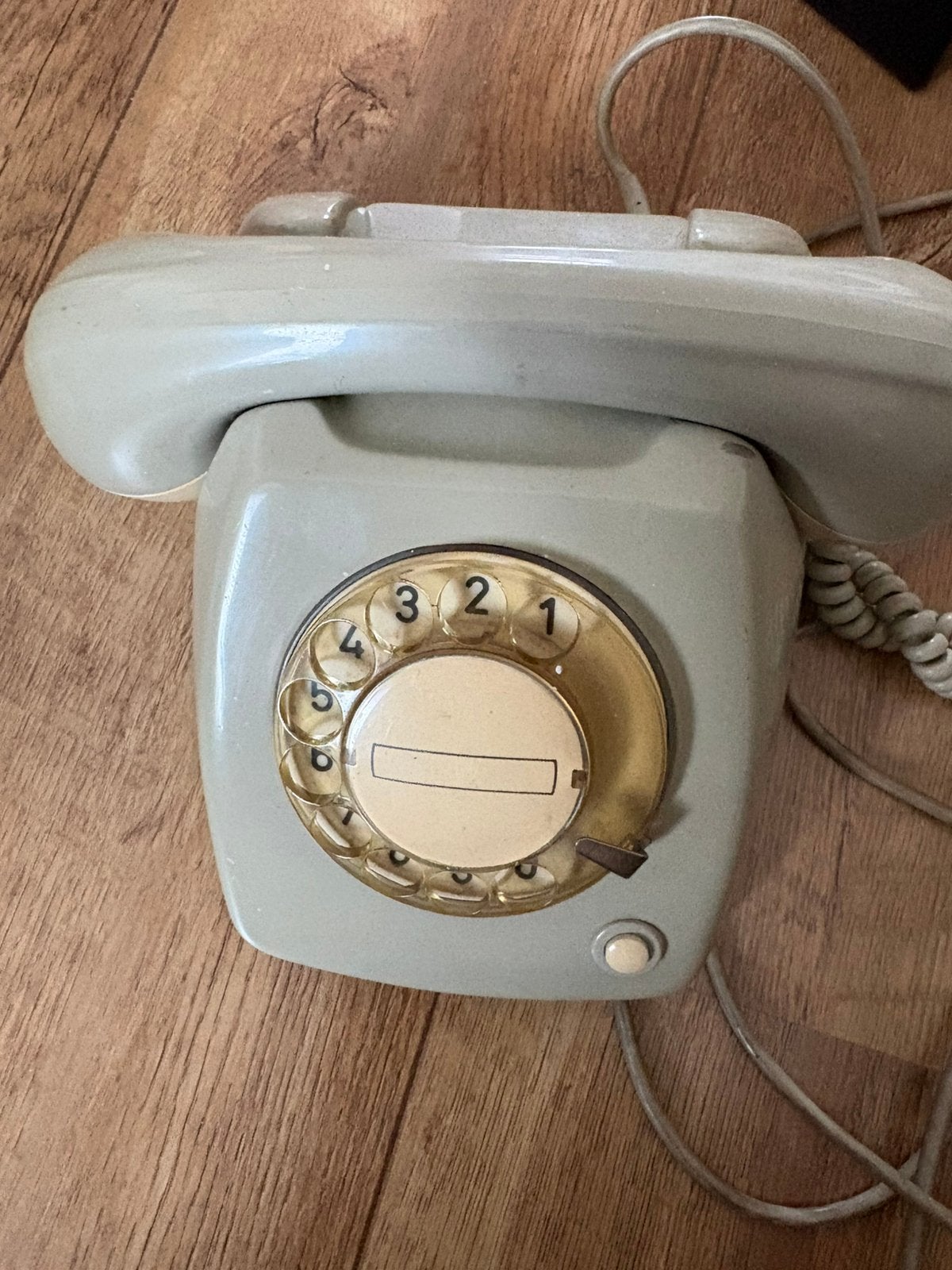 Ptt telefoon, Ophalen, Zo goed als nieuw