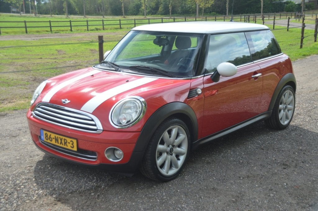 MINI 3-deurs 1.6 Cooper Bns Line Clima 17 inch (bj 2009), Auto's, Voorwielaandrijving, Gebruikt, 750 kg, 4 cilinders