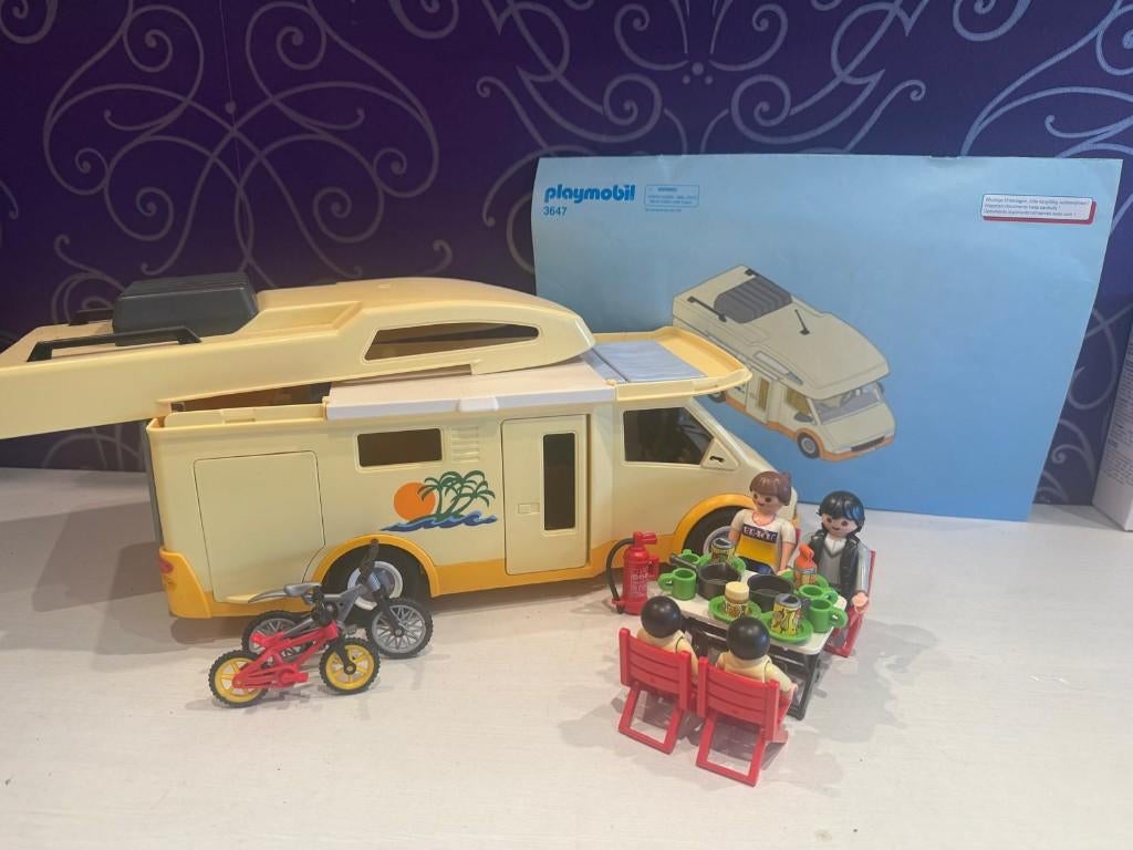 Playmobil 3647 – Familie Camper, Ophalen of Verzenden, Zo goed als nieuw