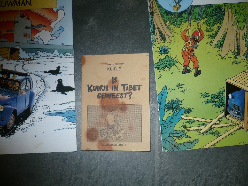 3 speciale uitgave van kuifje boekje en reclame 2cv, Boeken, Stripboeken, Meerdere stripboeken, Ophalen of Verzenden, Gelezen