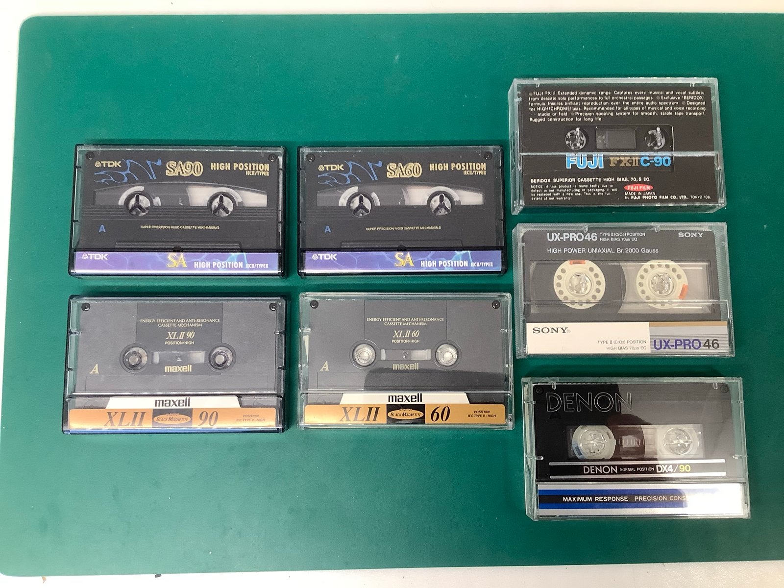 Partij bespeelde cassettebandjes en 2 rekken., Gebruikt, 2 t/m 25 bandjes, Overige genres, Ophalen of Verzenden