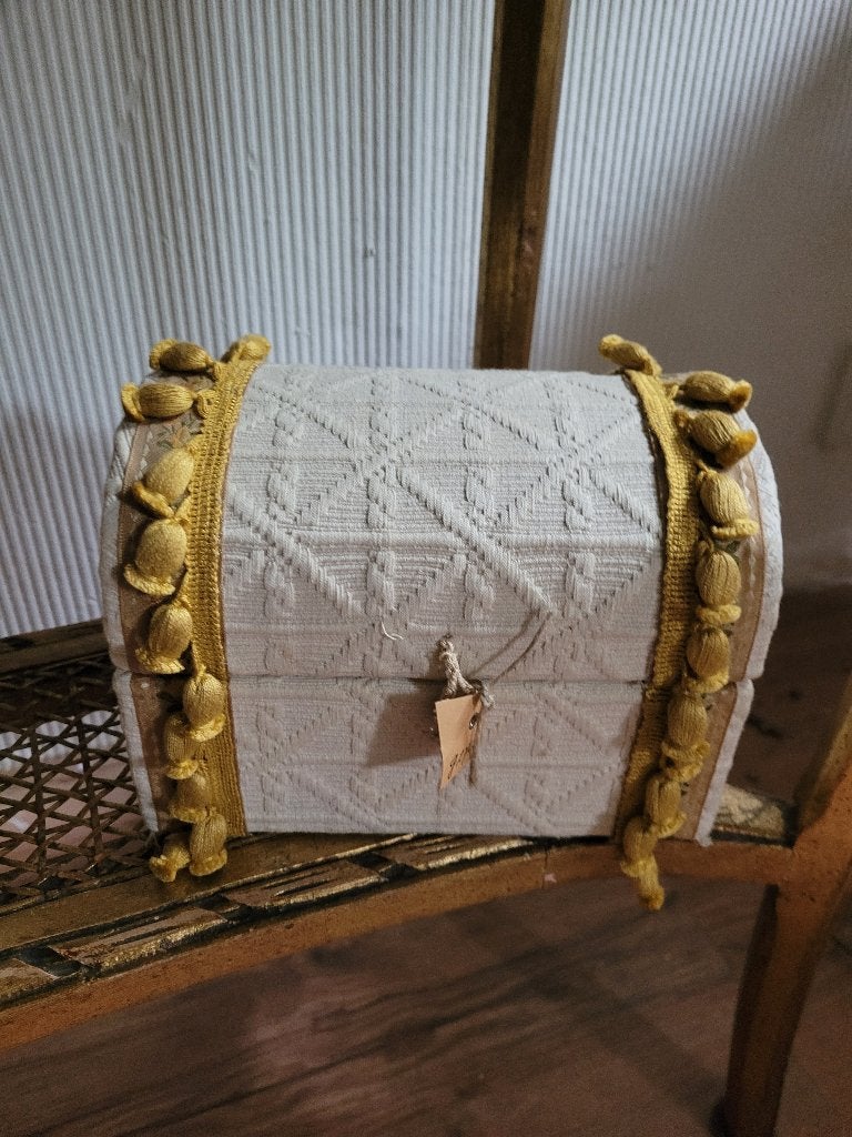 Oude Franse stoffen doos, Ophalen of Verzenden