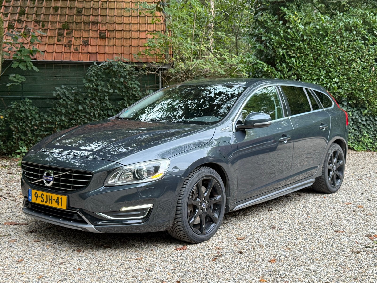 Volvo V60 D6 215pk Plug-in Hybrid, Auto's, Automaat, 1800 kg, Zwart, Lichtsensor