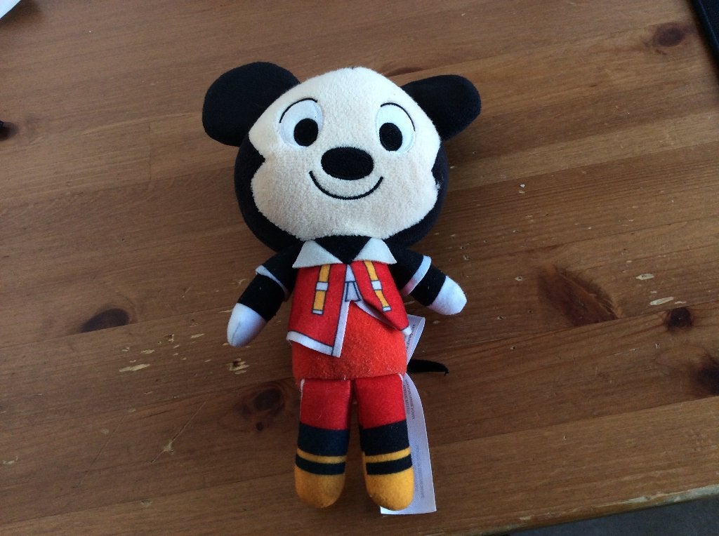 Kingdom Hearts plushies Mickey knuffel. 23 cm. zgan, Verzamelen, Disney, Ophalen of Verzenden, Mickey Mouse, Zo goed als nieuw