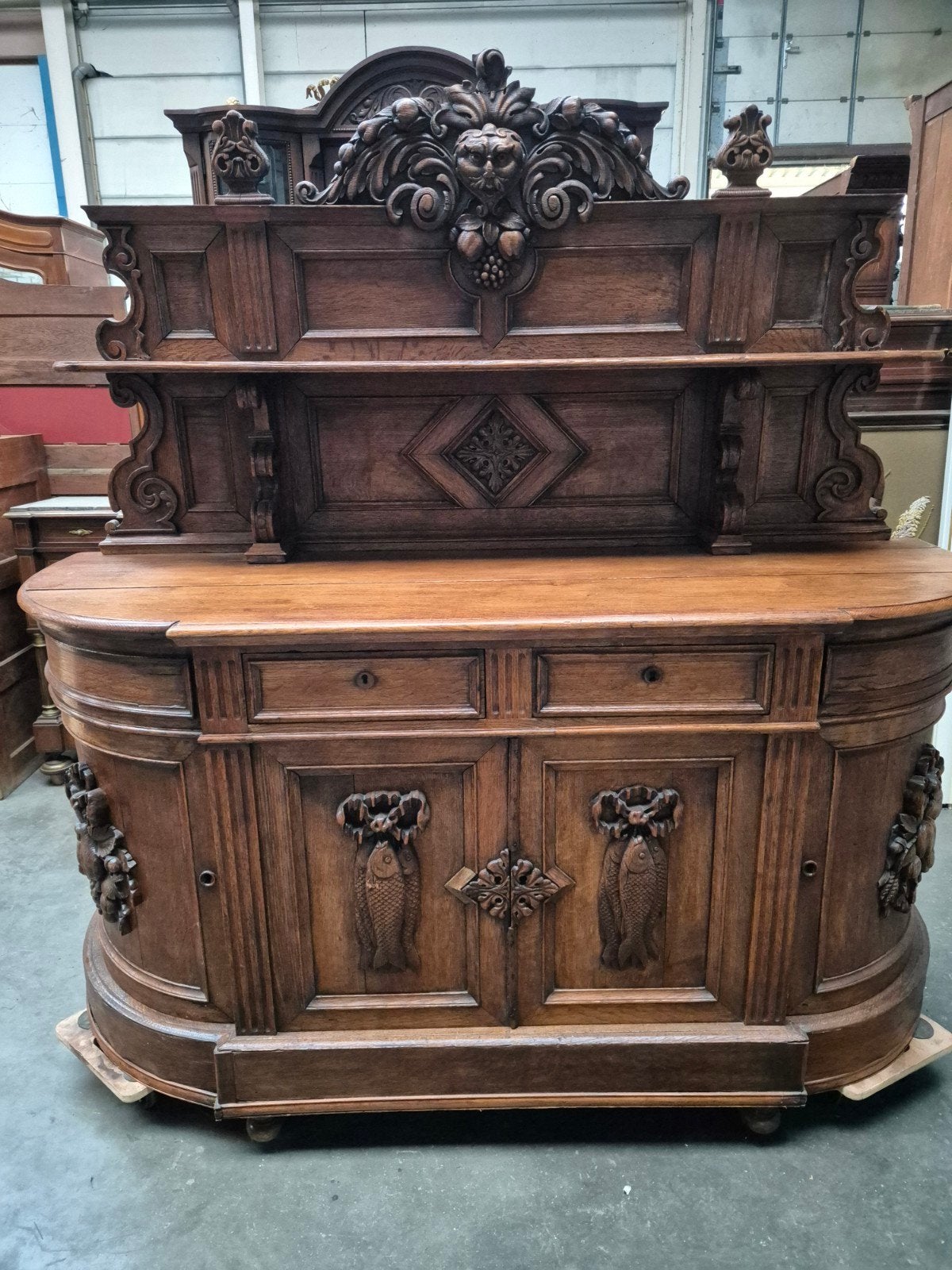 Antiek eiken dressoir met rijk houtsnijwerk, Ophalen