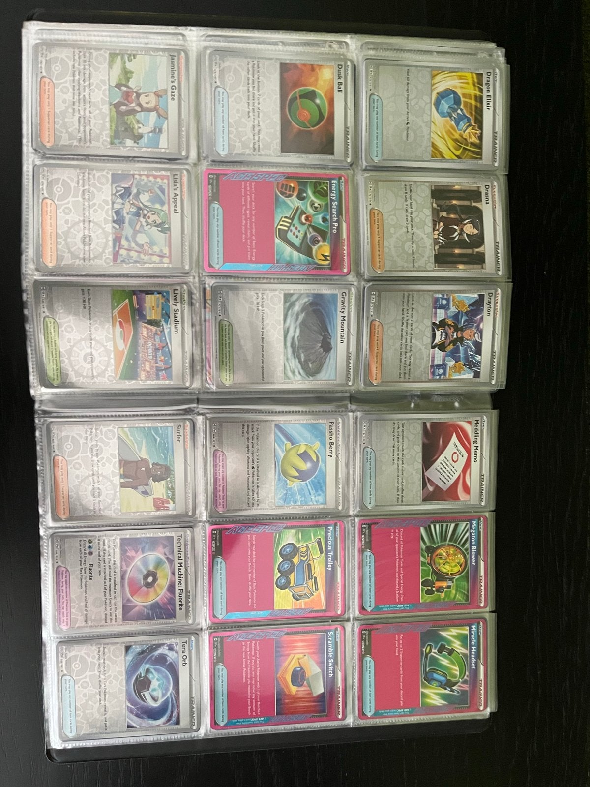 Foto 16 van Pokémon kaarten Surging Sparks set