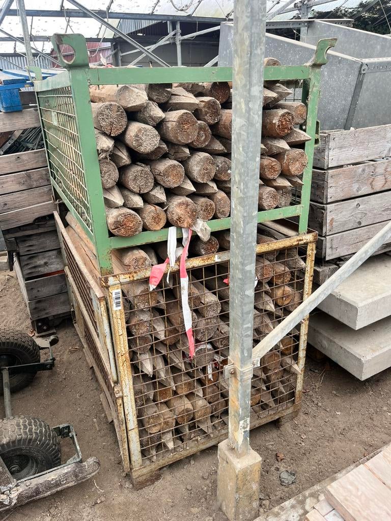 Naaldhoutpalen 120cm x 8cm doorsnee, Ophalen of Verzenden, Zo goed als nieuw, Hout, Overige typen