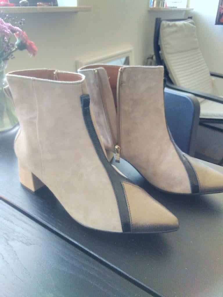 Enkellaarsjes NIEUW Madeleine Mode met rits, Ophalen, Daniela, Beige, Lage of Enkellaarzen