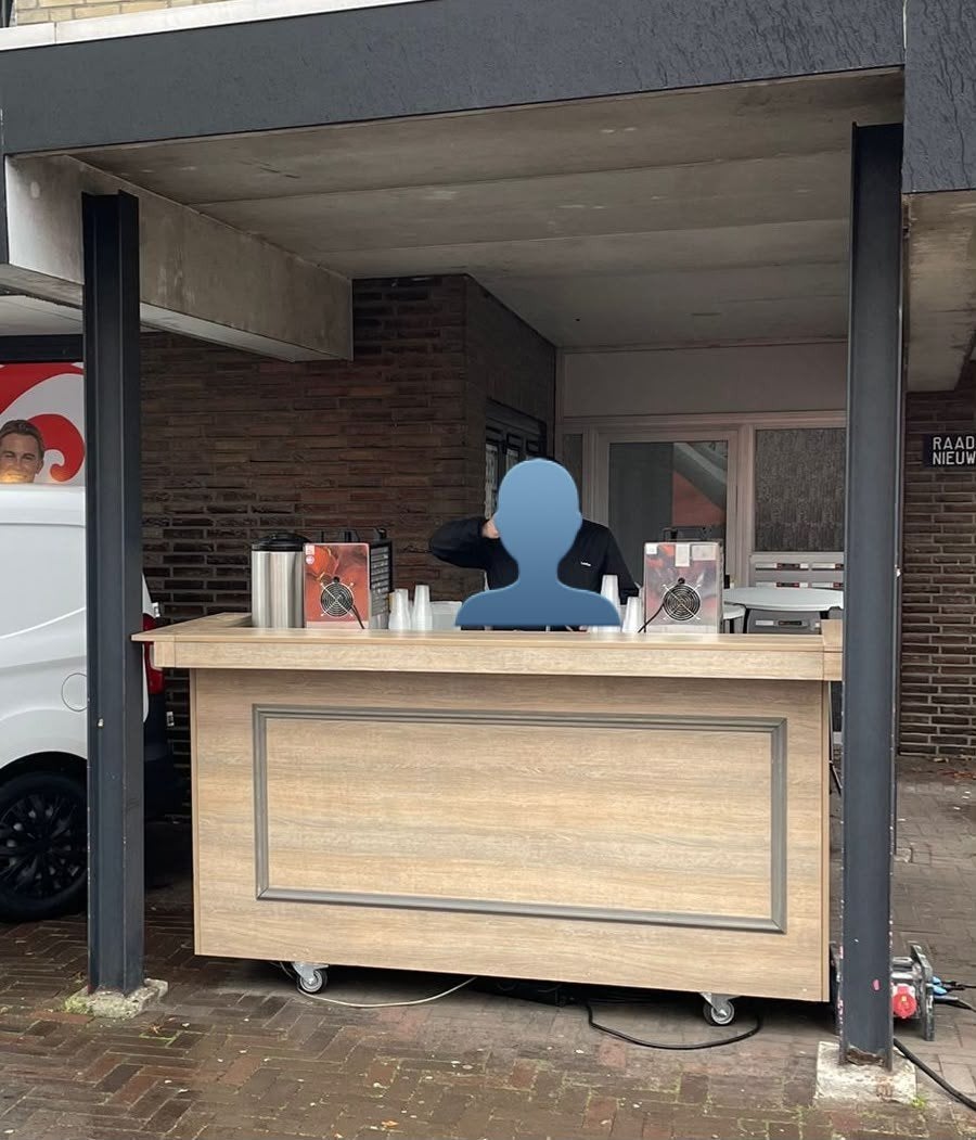 Nette mobiele bar met taps en gamko koeling, Ophalen