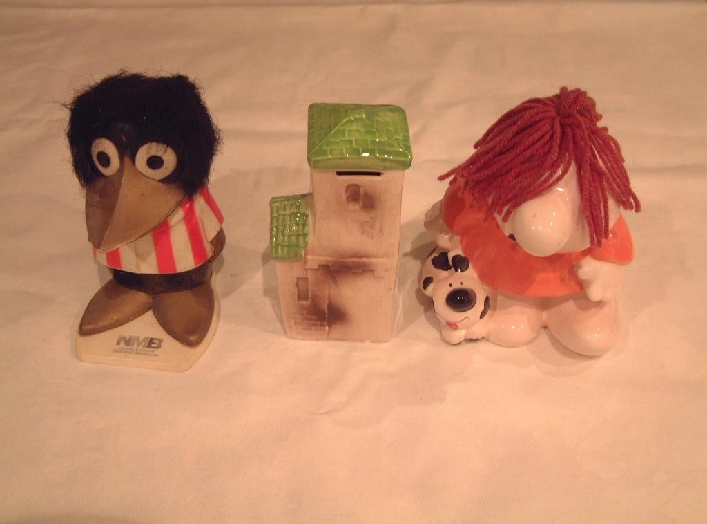 3 oude spaarpotten pop -n.m.b Fauni Finland-toren, Verzamelen, Spaarpotten, Gebruikt, Overige thema's, Ophalen of Verzenden