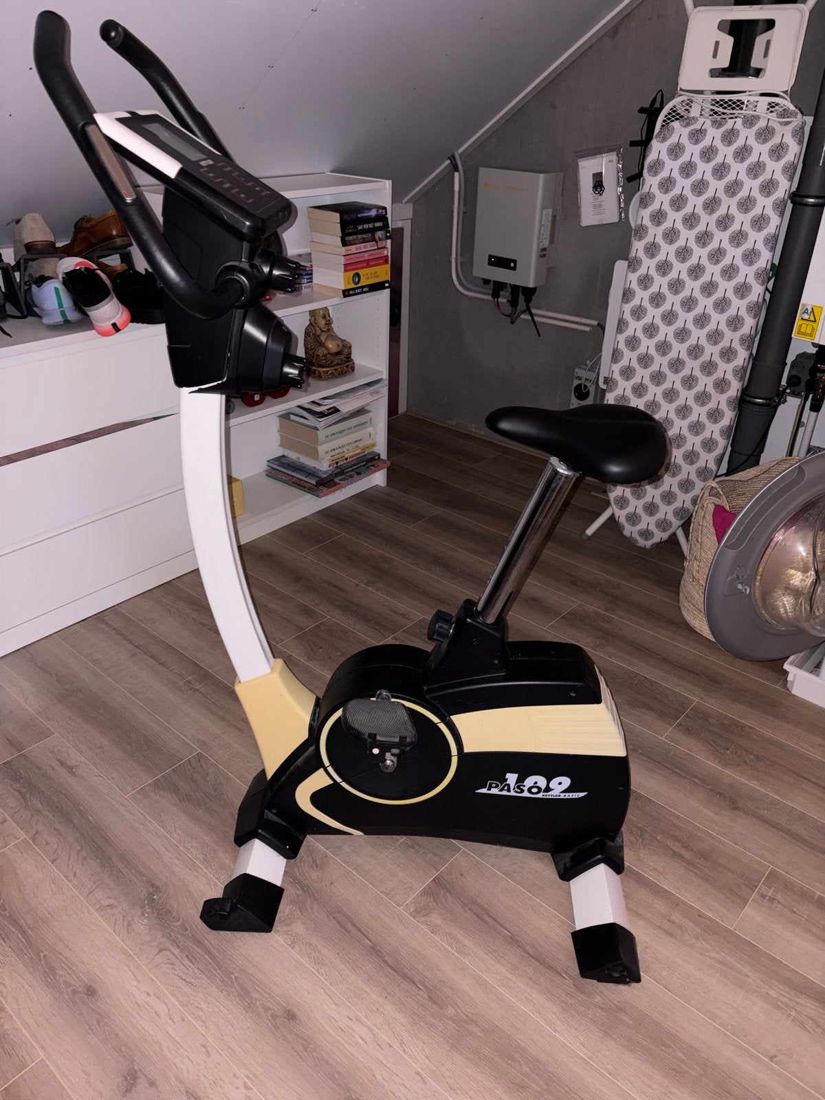 Gratis af te halen Kettler Hometrainer, Ophalen, Gebruikt, Metaal, Benen