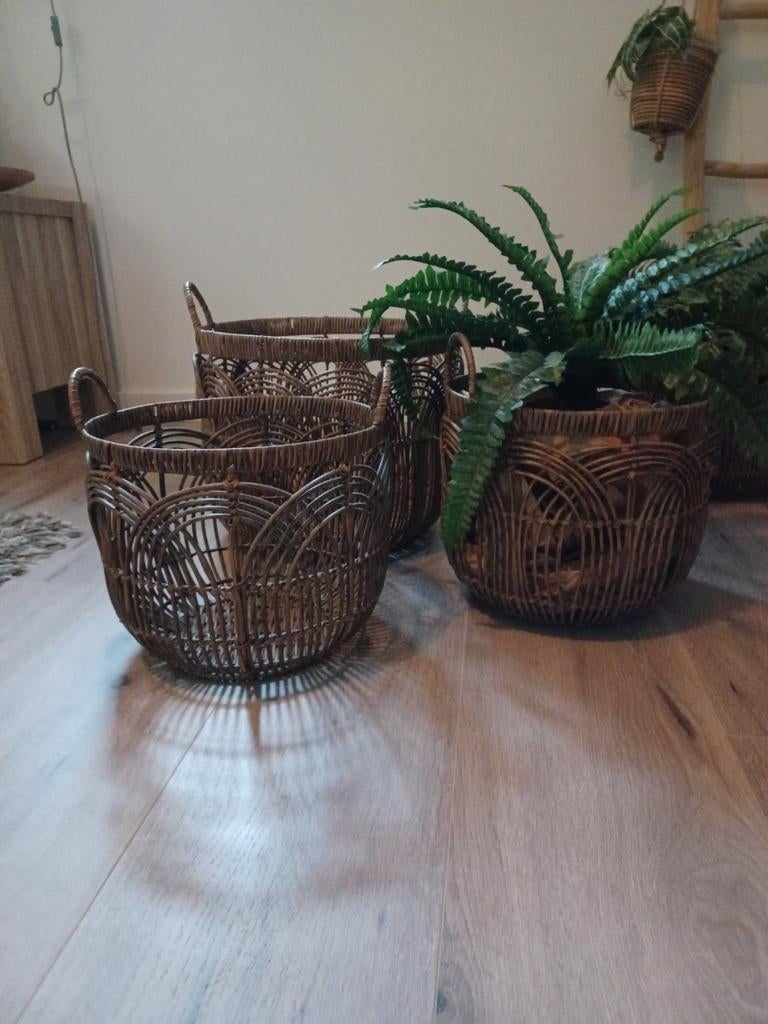 Mooie manden, 3 maten. Goede kwaliteit! Zonder plant, Huis en Inrichting, Woonaccessoires | Schalen en Manden, Ophalen of Verzenden