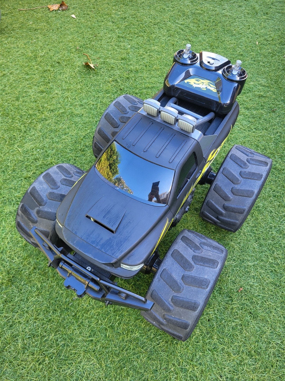RC Monster Truck - afstand bestuurbare auto, Gebruikt, Auto offroad, RTR (Ready to Run), Overige schalen
