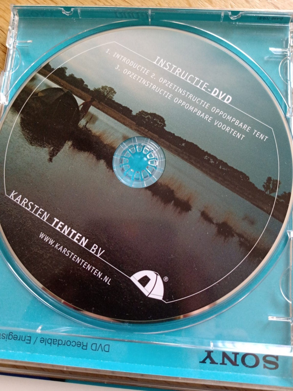 Instructie DVD bij Karsten oppompbare tent, Caravans en Kamperen, Ophalen of Verzenden, Zo goed als nieuw