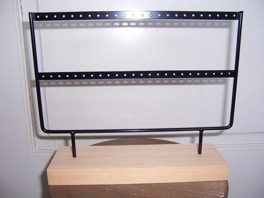 Oorbellen display op houten voet in zwart of wit, Sieraden, Tassen en Uiterlijk, Ophalen of Verzenden, Nieuw, Wit, Overige materialen