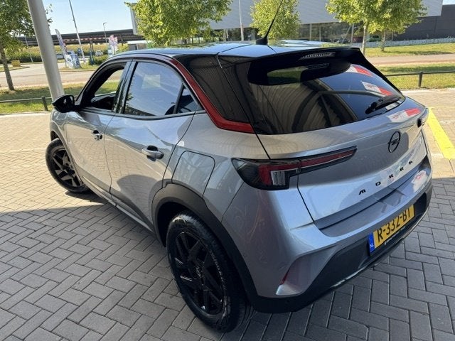 Opel Mokka 1.2 GS LINE 101 PK VAN 1e EIGENAAR (bj 2022), Auto's, Voorwielaandrijving, Gebruikt, Euro 6, 1199 cc