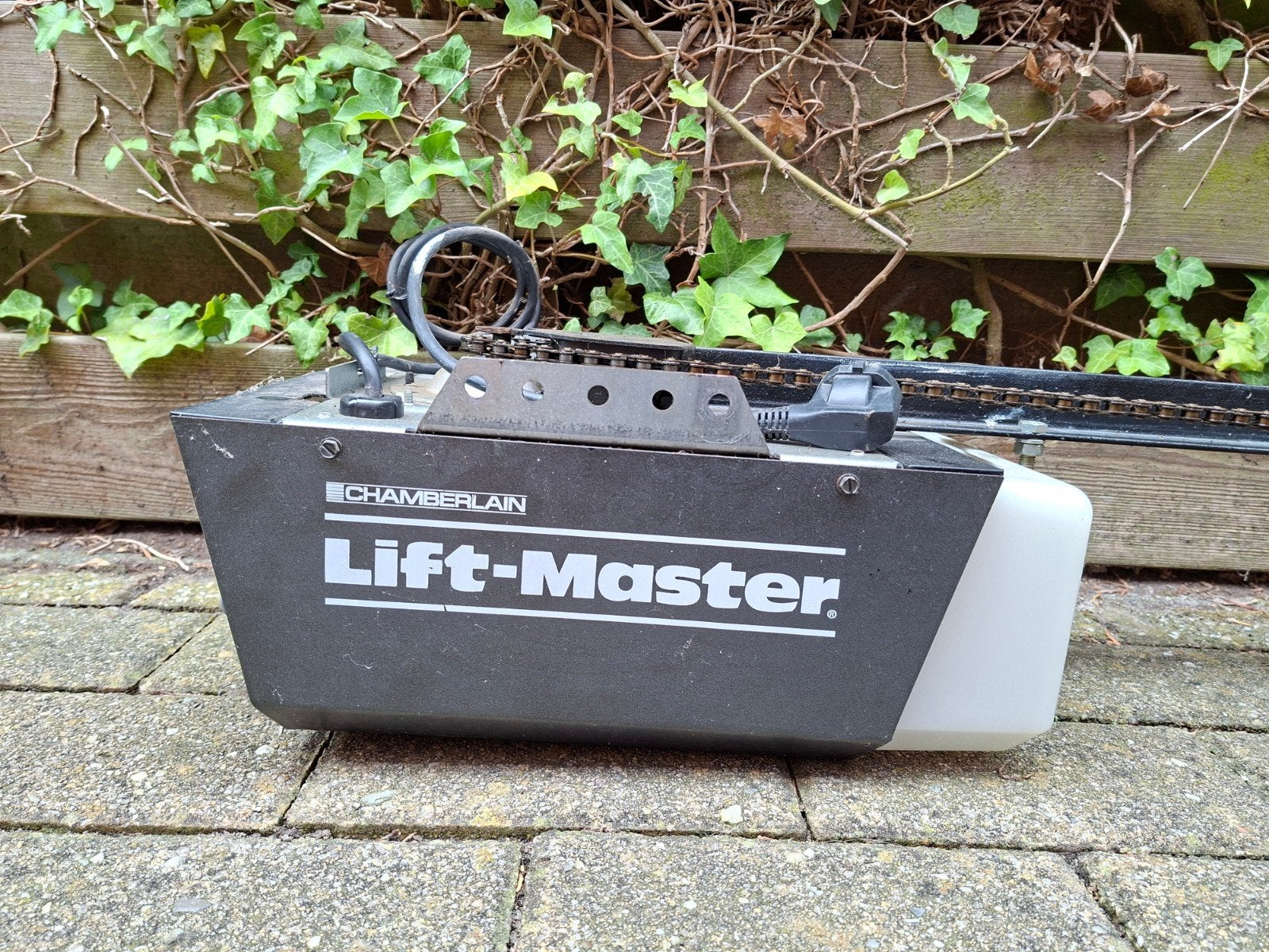 Chamberlain Lift-Master Garagedeuropener met ketting, Ophalen