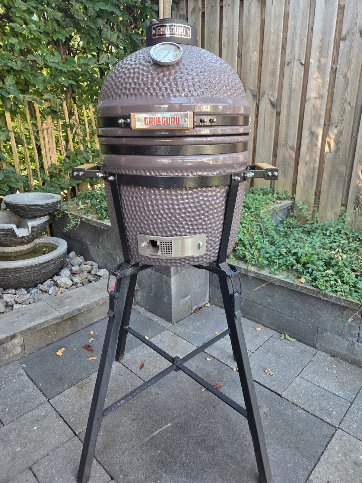 Grill Guru Compact Kamado met onderstel en accessoires, Ophalen, Gebruikt, Grill Guru, Met accessoires