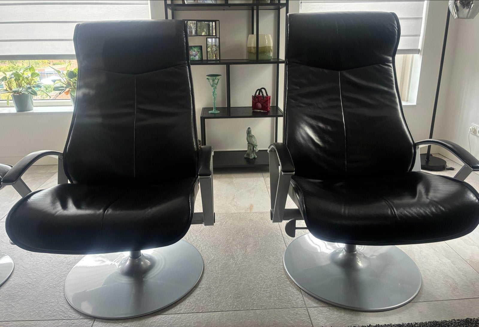 Hulshoff Wonen Leren Relaxfauteuils met Voetenbank, Ophalen, Gebruikt, Twee, Zwart