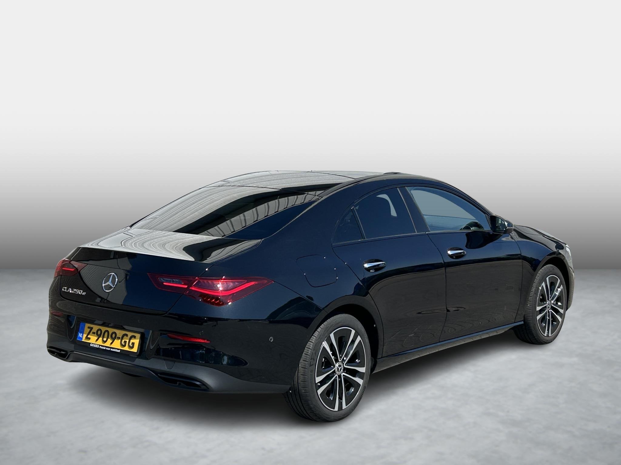 Mercedes-Benz CLA-klasse 250 e Luxury | Panoramadak | Nightp, Auto's, CLA, Stof, Gebruikt, Euro 6