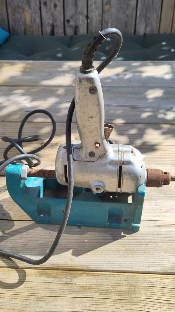 Vintage Black & Decker Boormachine (250W) met standaard, Ophalen of Verzenden, Gebruikt, Minder dan 400 watt, Boormachine
