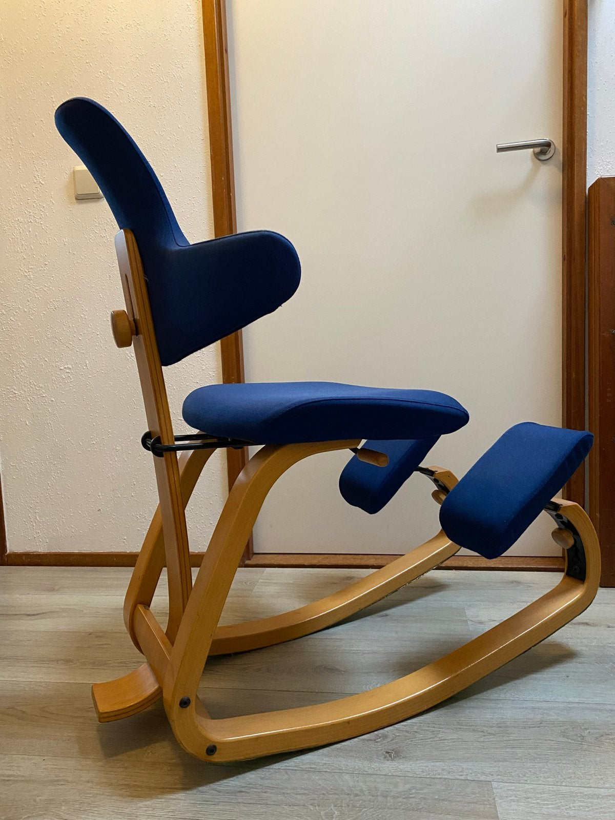 Varier Variable Balans Kniestoel - Ergonomisch & Comfortabel, Ophalen, Blauw, Zo goed als nieuw, Stokke