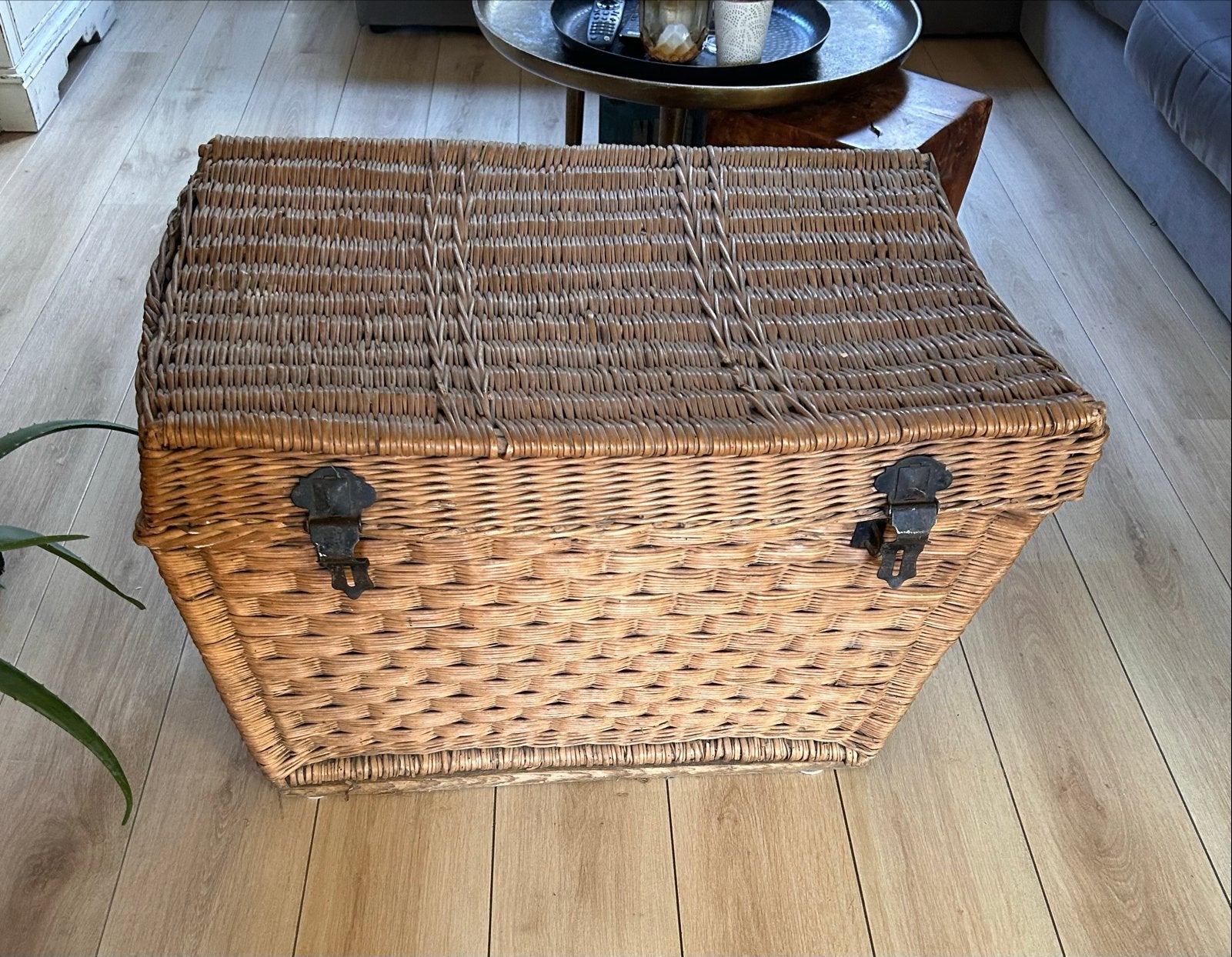 Grote rieten mand met deksel - Vintage opbergmand, Huis en Inrichting, Ophalen, Gebruikt, 50 tot 100 cm, .