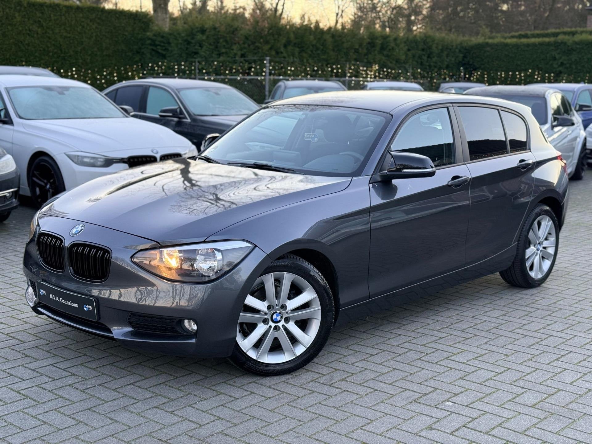 BMW 1-serie 116i Business Sport|Nieuwe Ketting + Klepseals|C, Auto's, BMW, 1-Serie, Euro 5, Gebruikt, Zwart