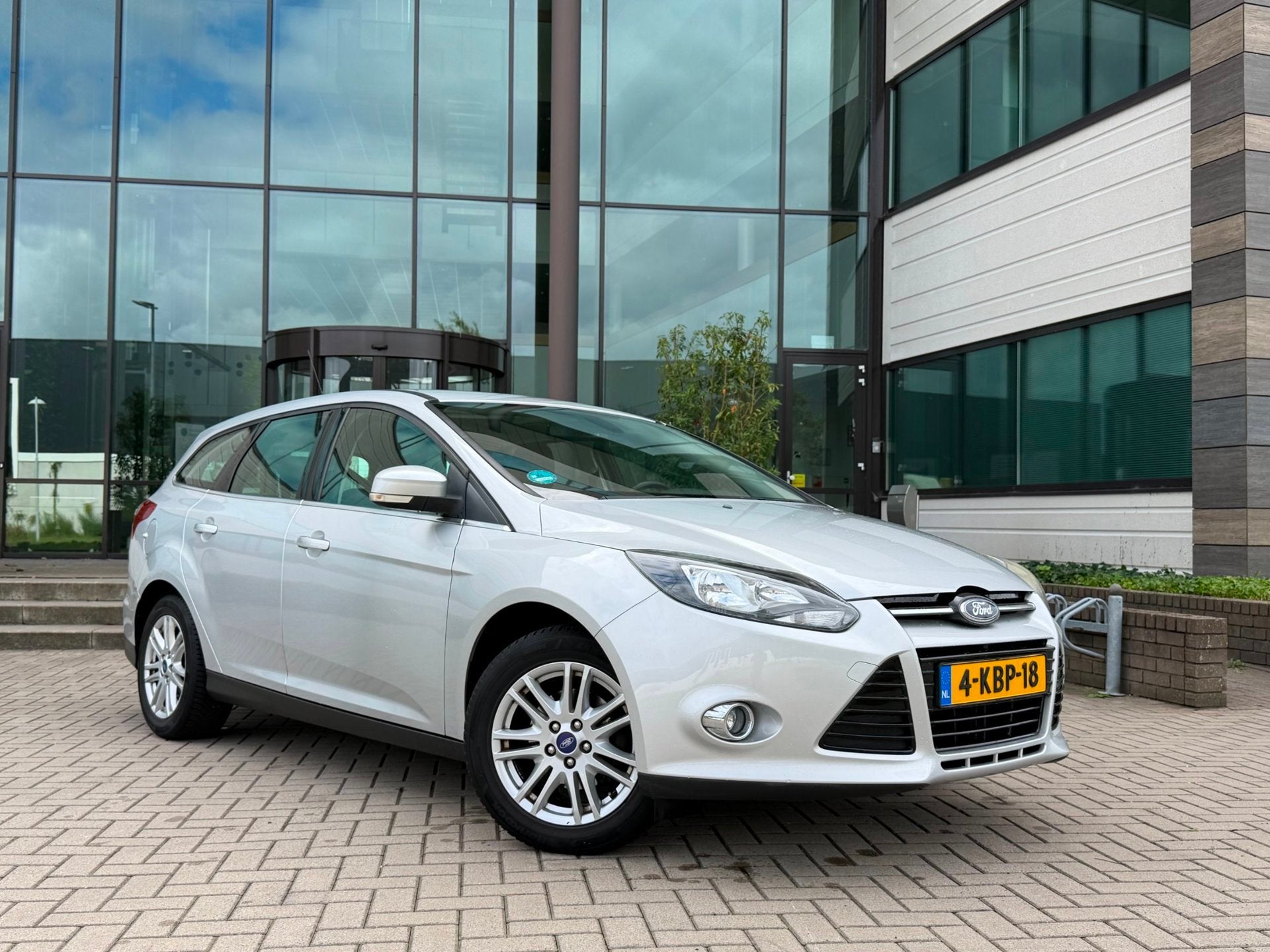 Ford Focus Wagon 1.0 EcoBoost |Nieuwe Distributie | Leuke au, Euro 5, 125 pk, Gebruikt, Origineel Nederlands