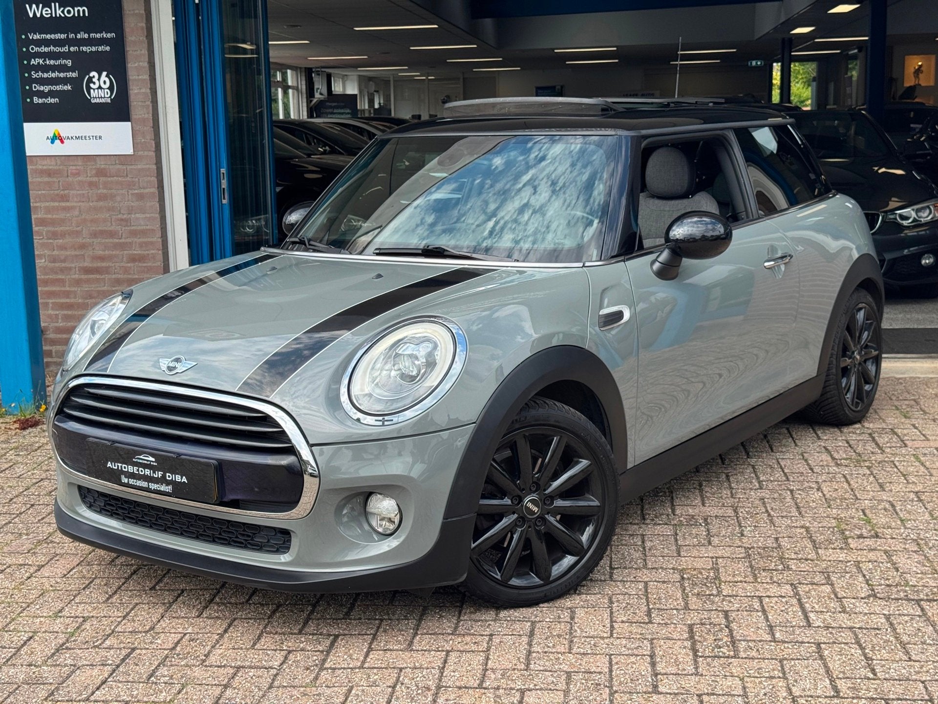Mini 3-Deurs 1.5 Cooper Chili 2016 AUT PANO NAVI Harman NAP!, Auto's, Dealer onderhouden, 136 pk, Gebruikt, Bluetooth