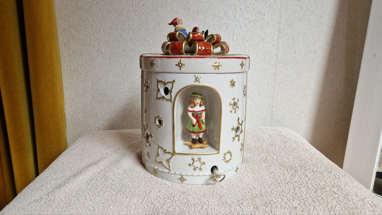 Villeroy & Boch Muziekdoos kerst, Antiek en Kunst, Ophalen